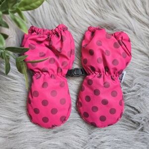 Kombi Infant Polka-dot Mittens